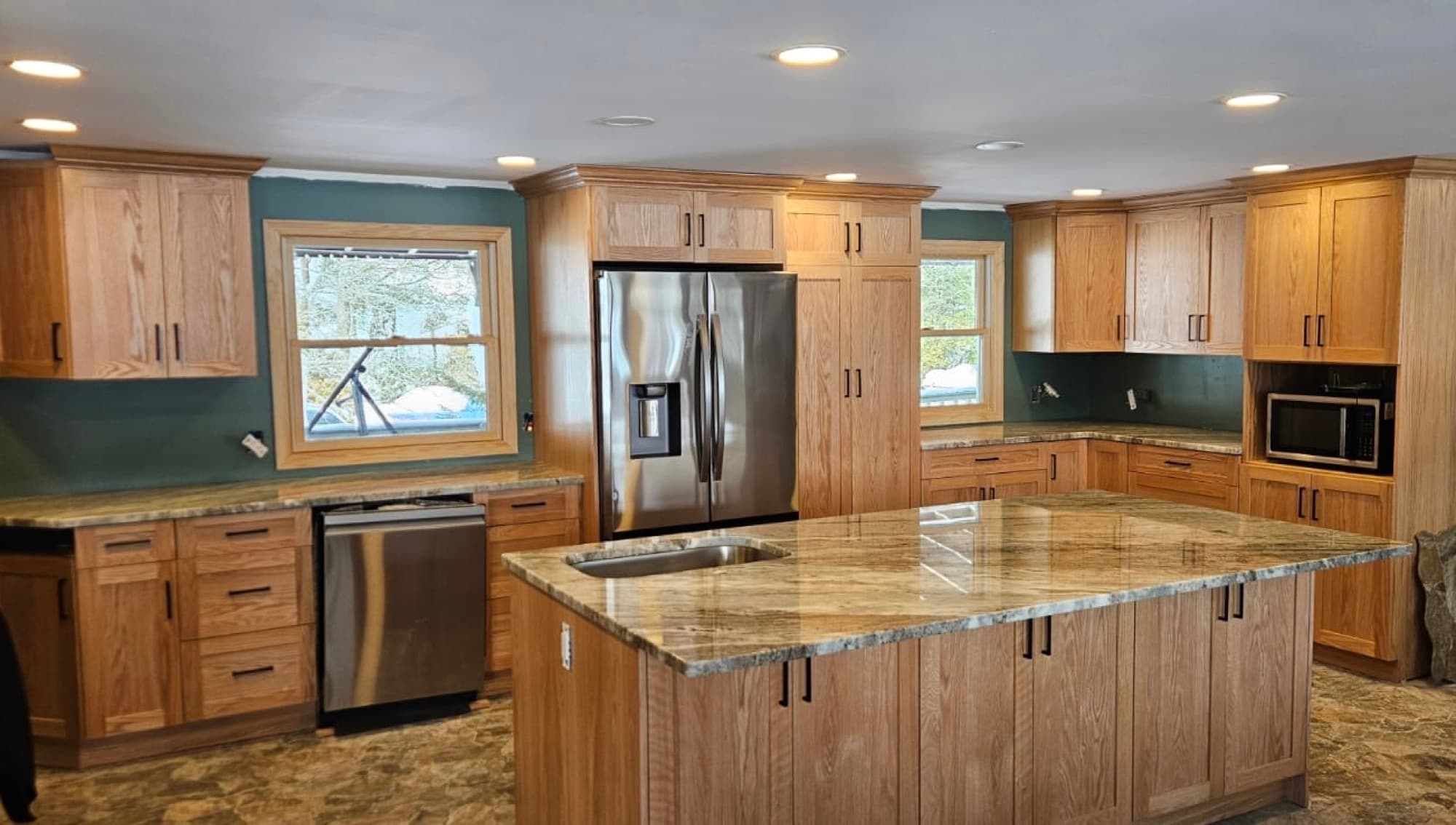 GLC Stone installation: kitchen countertop close-up