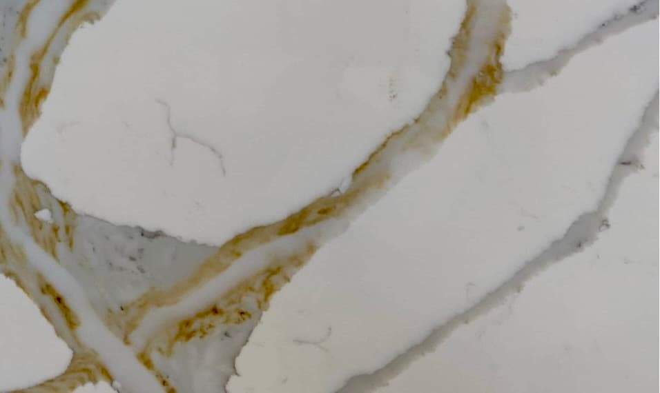 Borghini Gold quartz slab